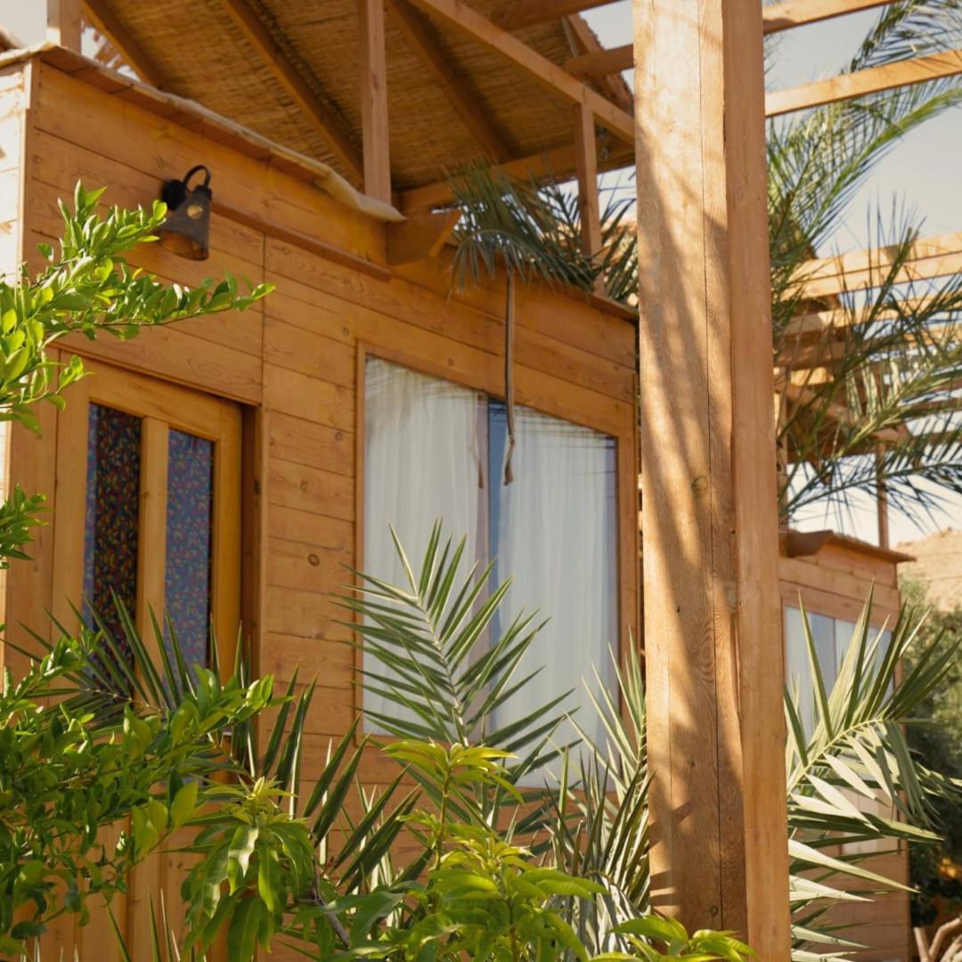 Northern Lake Lodge Izbat Ilyas Bagian luar foto
